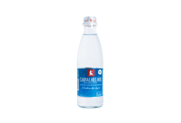 ÁGUA MINERAL CARVALHELHOS VIDRO 25CL